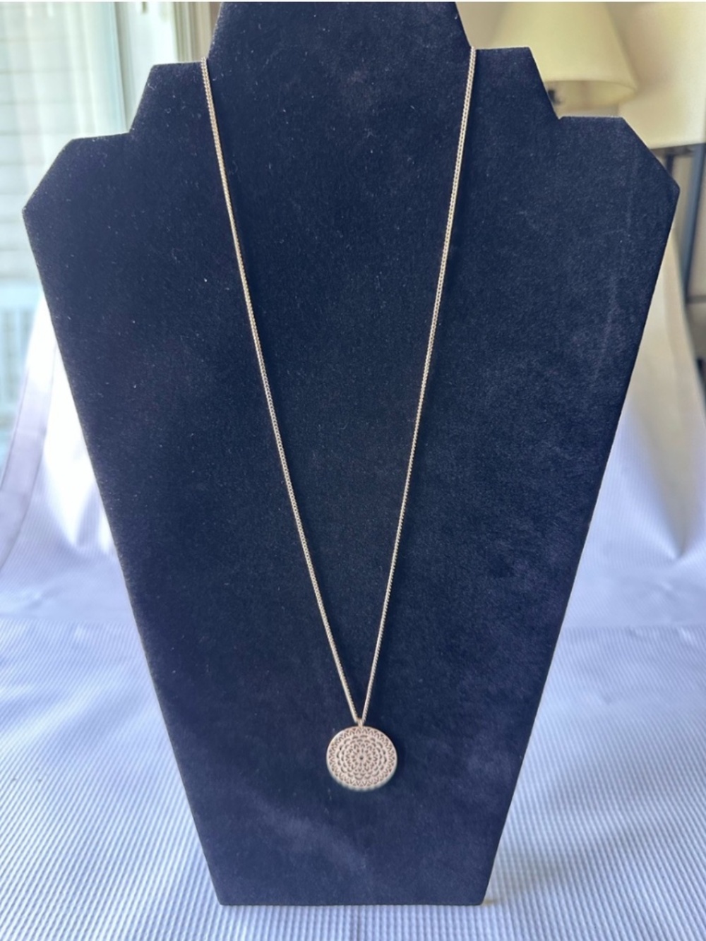 Gold Filigree Pendant Necklace